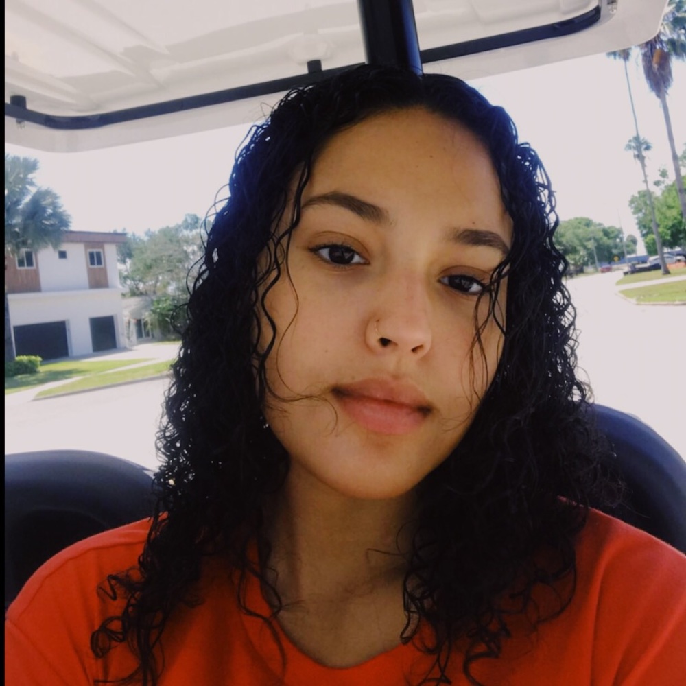 Meet your Posher, Janelle